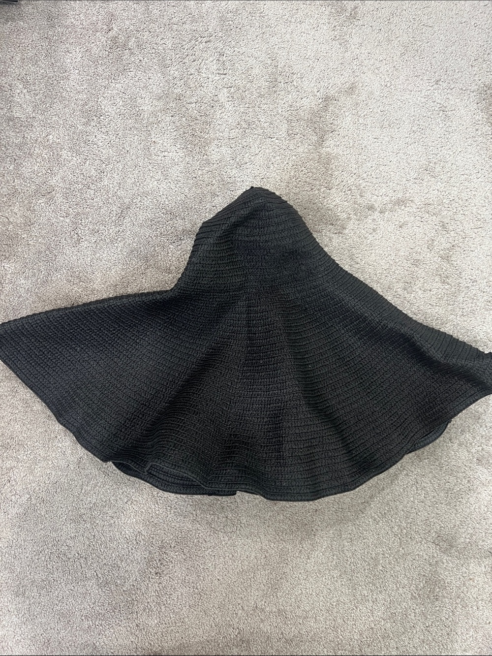 Oversized beach hat - Picture 3 of 4
